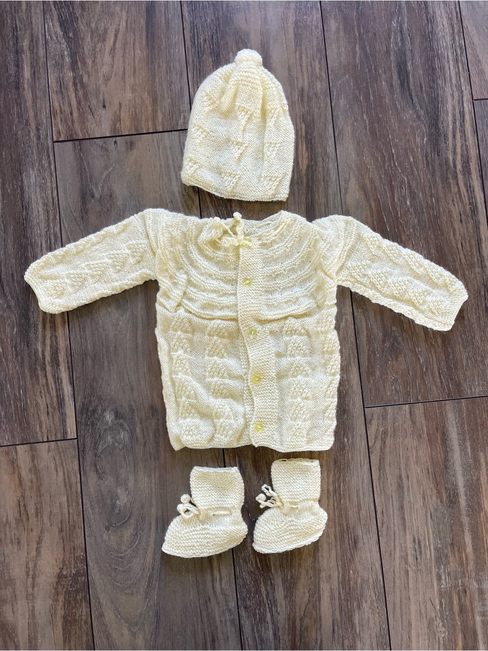 Hand-Knitted Baby Cardigan, Hat, and Booties Set of 3pcs size 0-6 months NEW